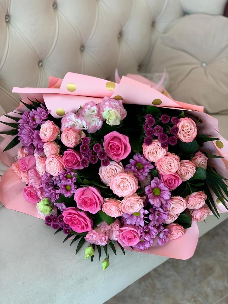 Букет цветов из: Хризантемы, Розы и Лизиантусы в Троицкое