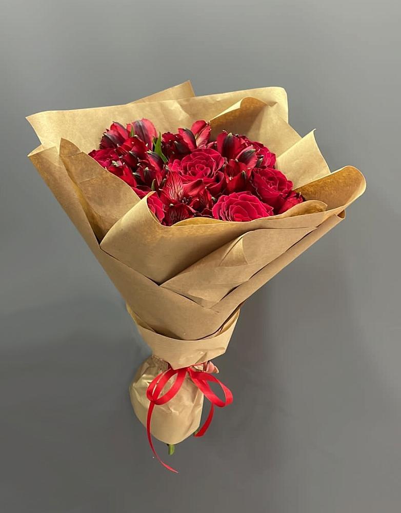 Букет цветов из: Альстромерии и Розы в Троицкое