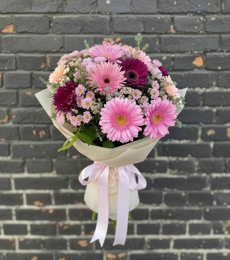Букет цветов из: Герберы и Хризантемы в Троицкое