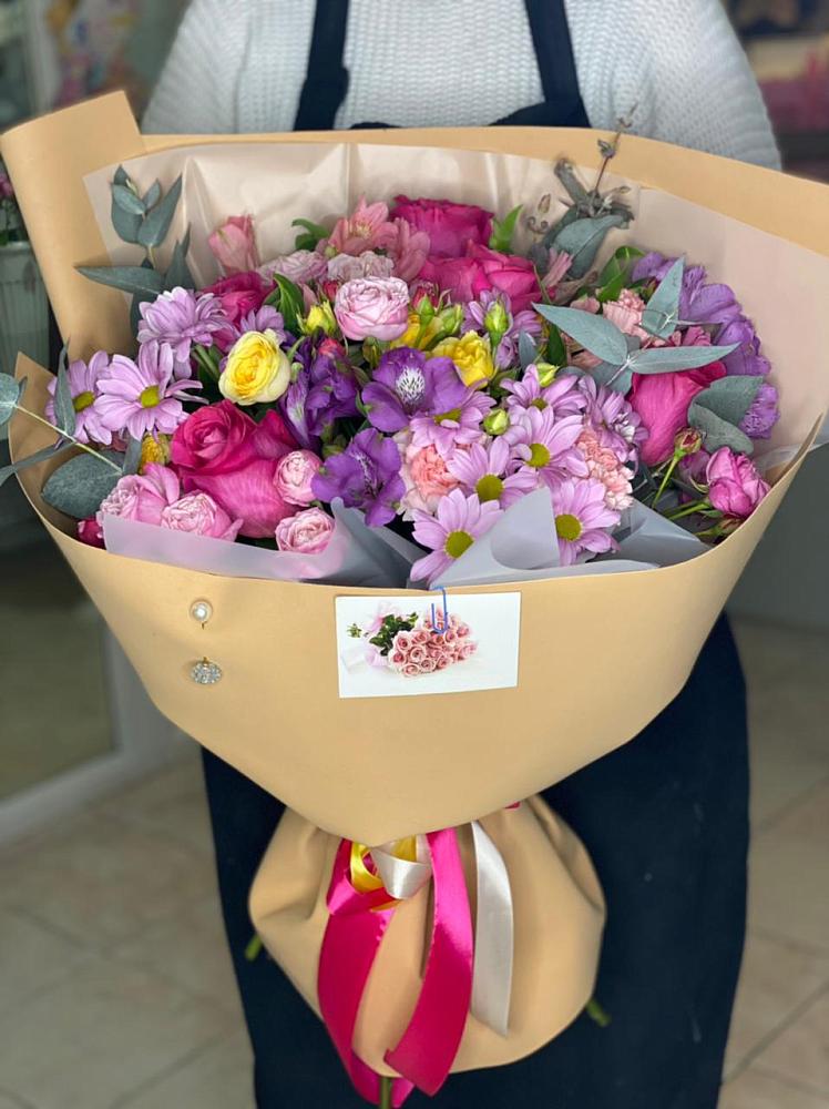 Букет цветов из: Хризантемы, Гвоздики и Альстромерии в Троицкое