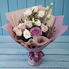 Букет цветов из:  Розы и Лизиантусы в Троицкое