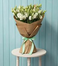 Букет цветов из:  Лизиантусы в Троицкое