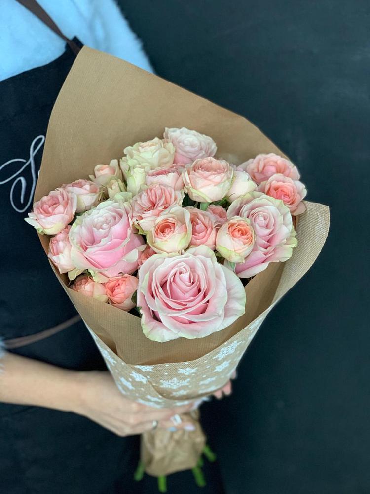 Букет цветов из: Хризантемы и Розы в Троицкое