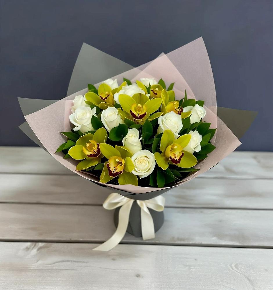 Букет цветов из: Орхидеи и Розы в Троицкое