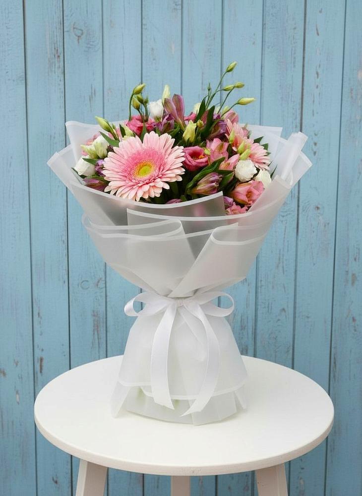 Букет цветов из: Герберы, Альстромерии и Лизиантусы в Троицкое