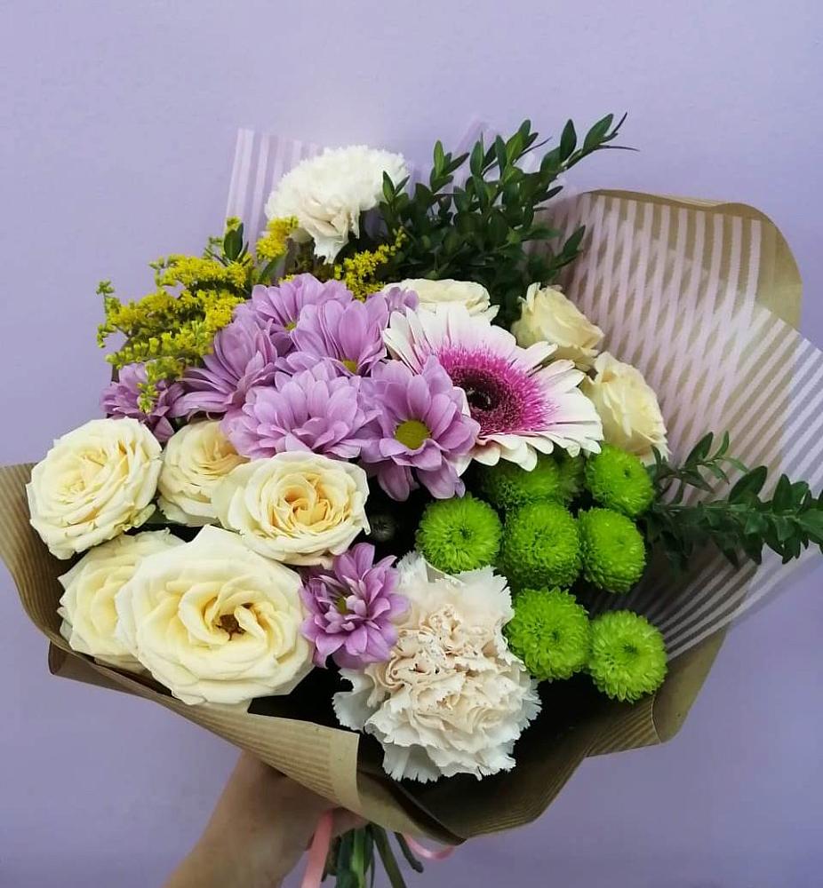 Букет цветов из: Хризантемы, Розы, Гвоздики и Герберы в Троицкое