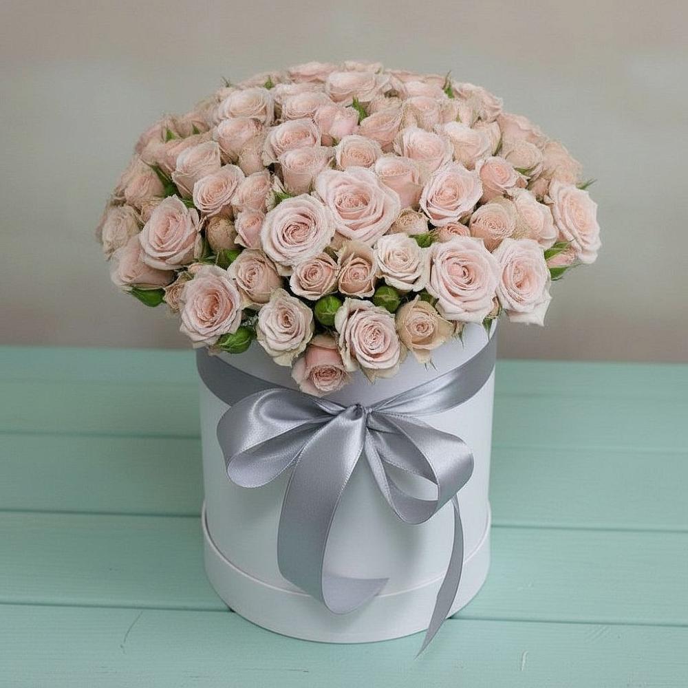 Цветочная композиция из Розы в шляпной коробке в Троицкое